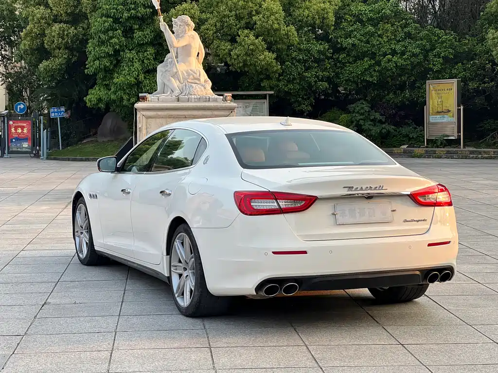 Maserati Quattroporte — фото 8