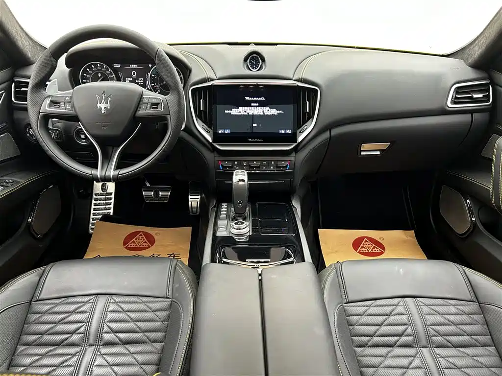 Maserati Ghibli — фото 38
