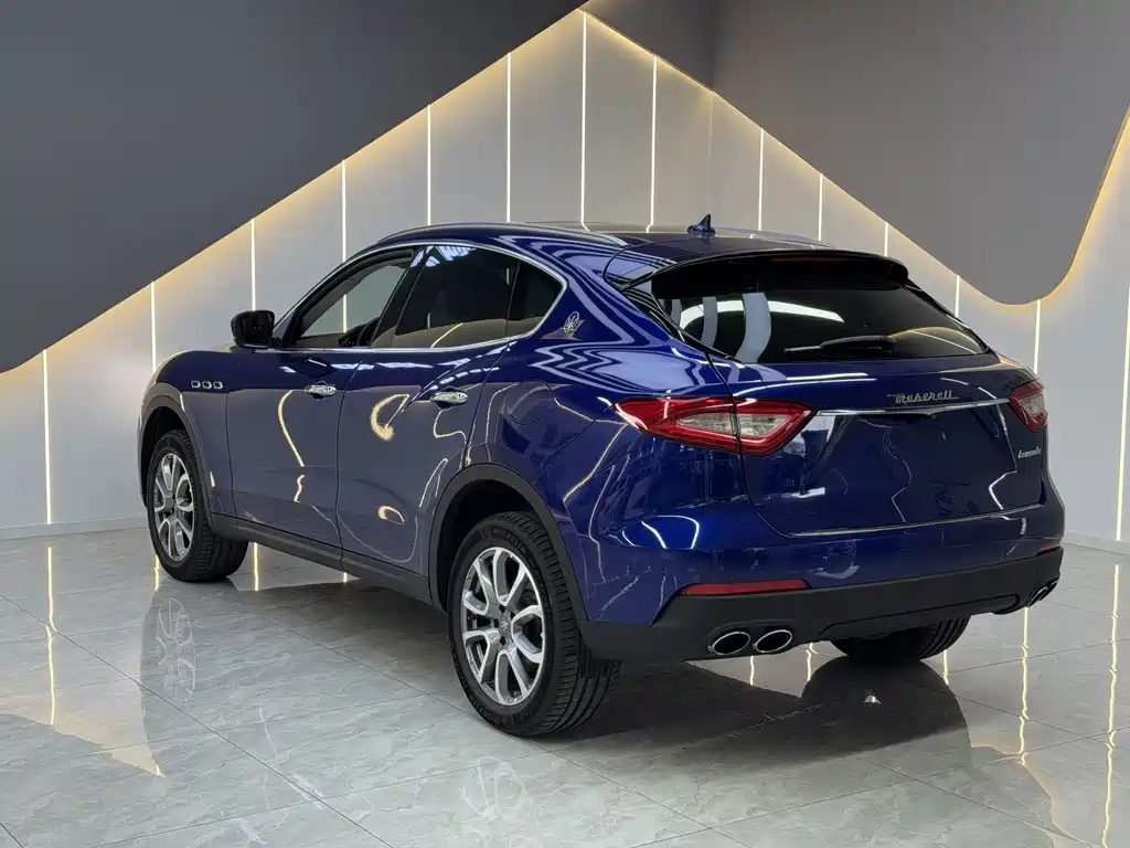Maserati Levante — фото 5
