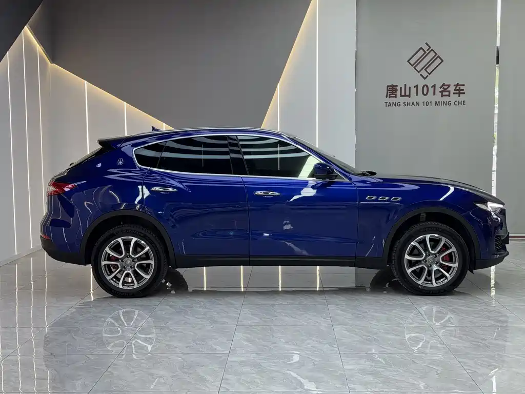 Maserati Levante — фото 6