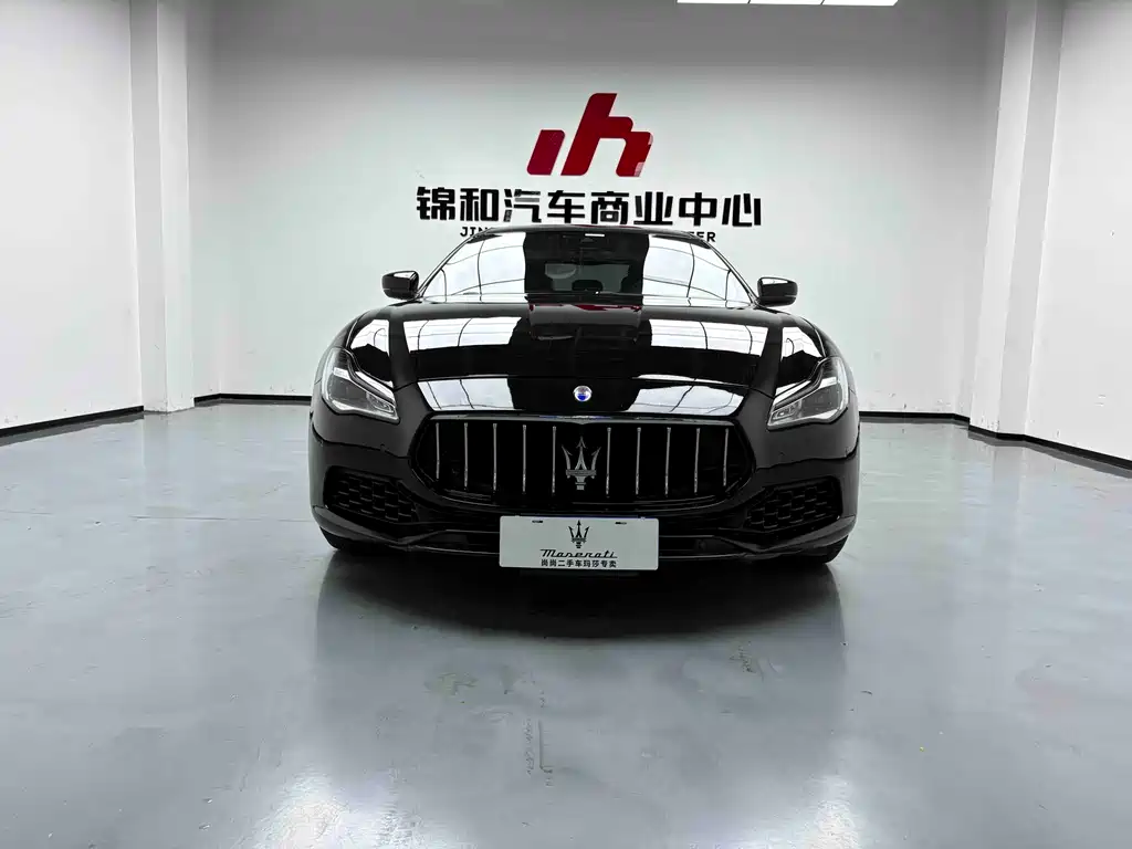 Maserati Quattroporte — фото 2