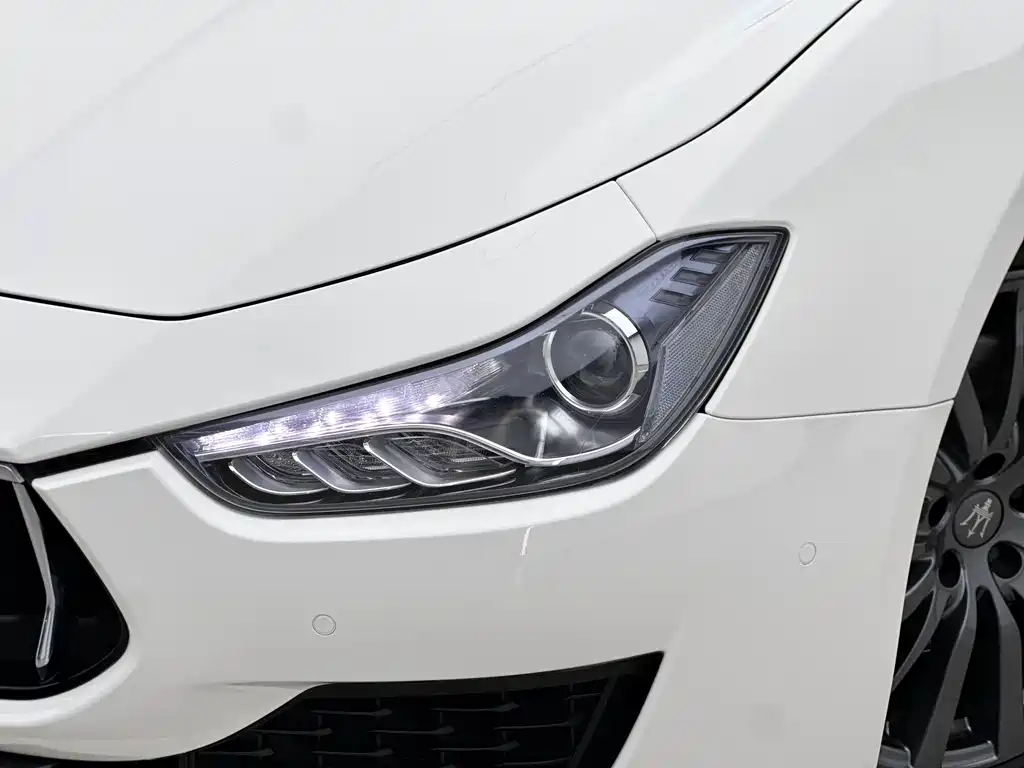 Maserati Ghibli — фото 17