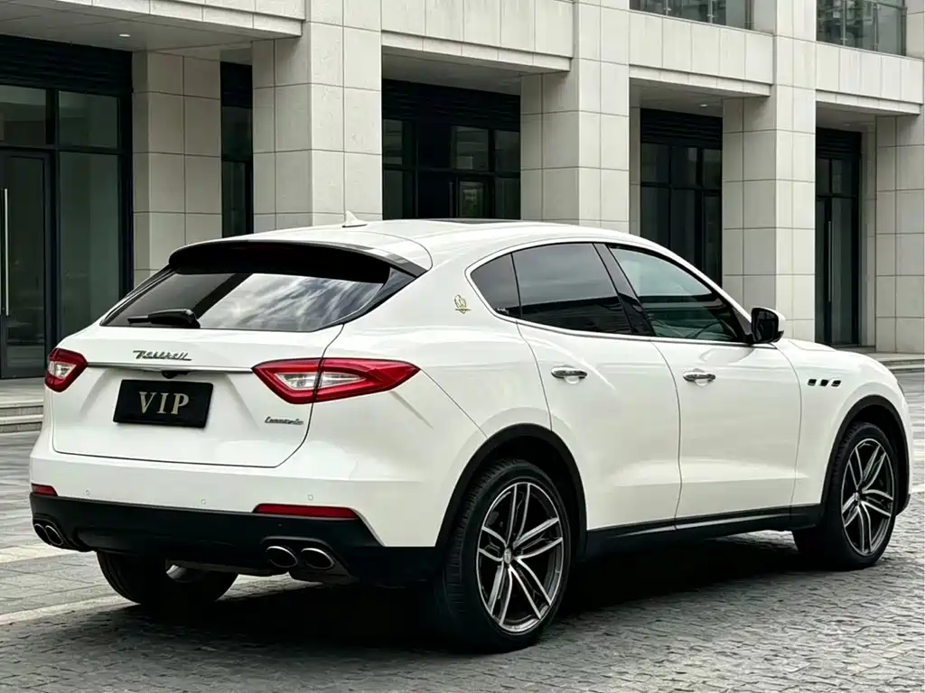 Maserati Levante — фото 7