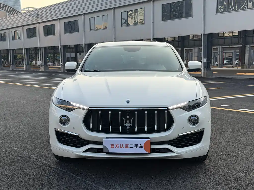 Maserati Levante — фото 2