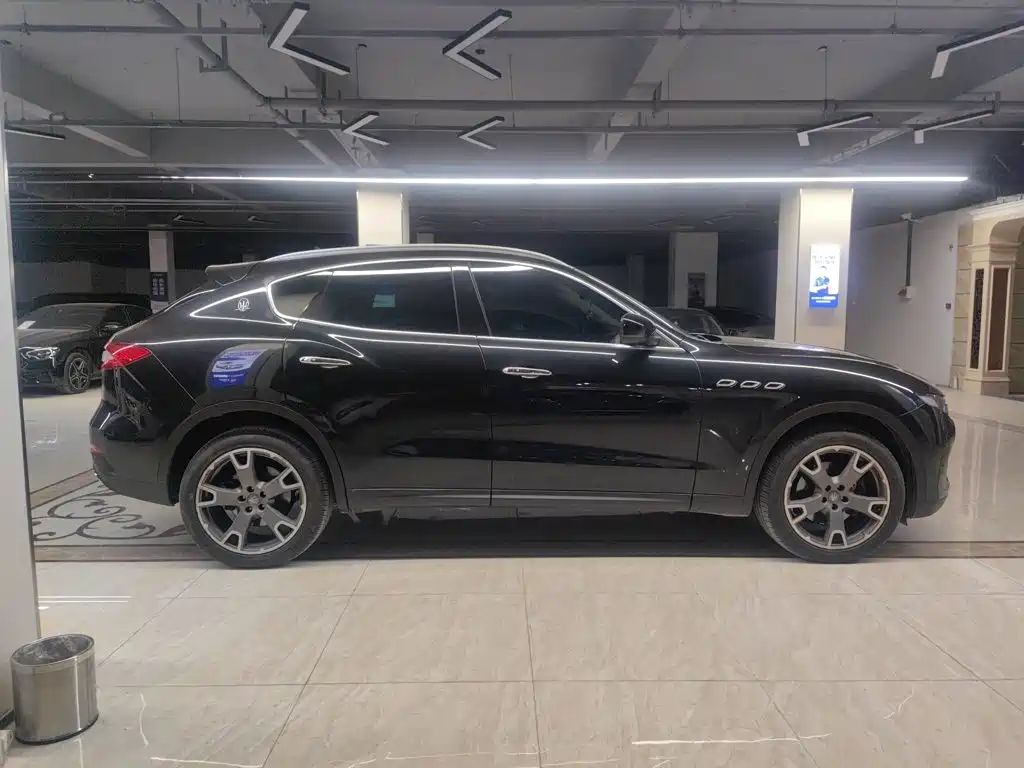 Maserati Levante — фото 5