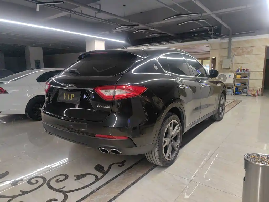 Maserati Levante — фото 6