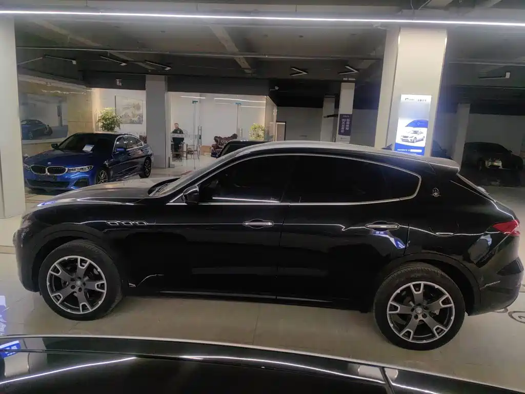 Maserati Levante — фото 9