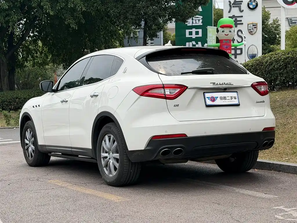 Maserati Levante — фото 4