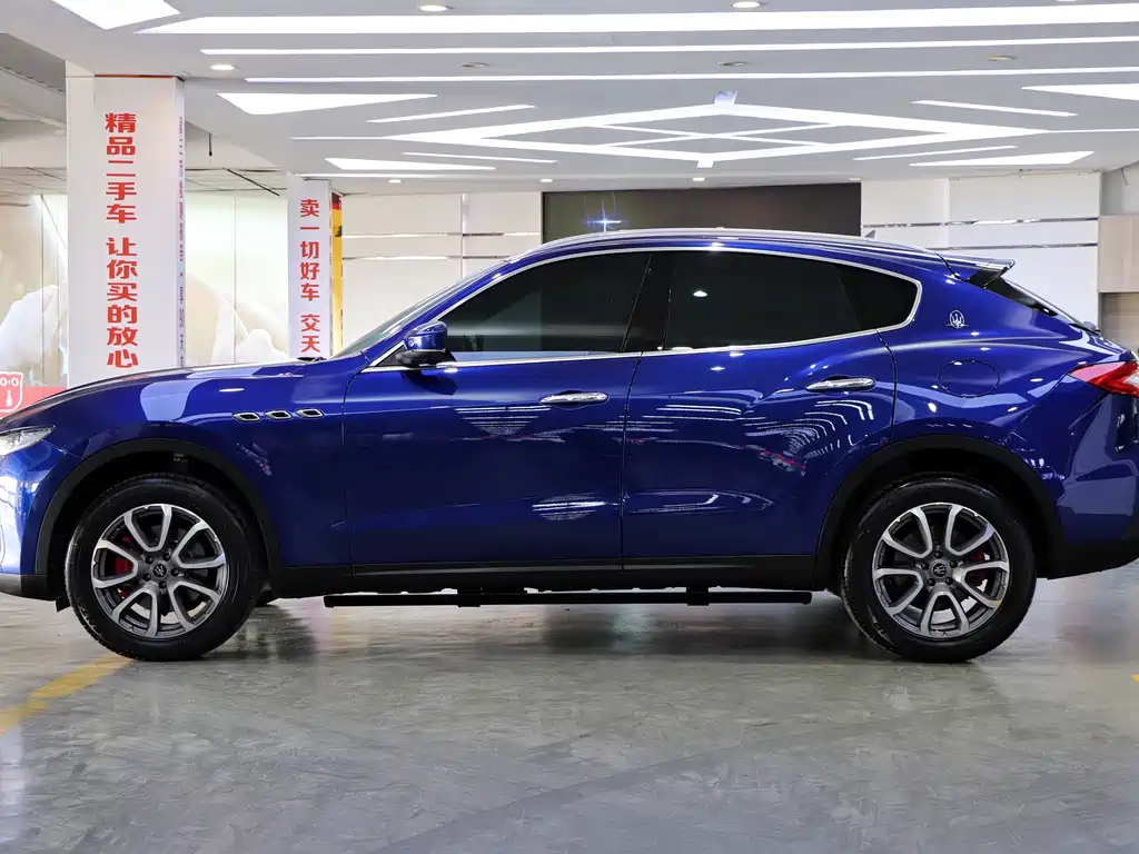 Maserati Levante — фото 4
