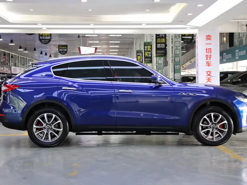 Maserati Levante — фото 5