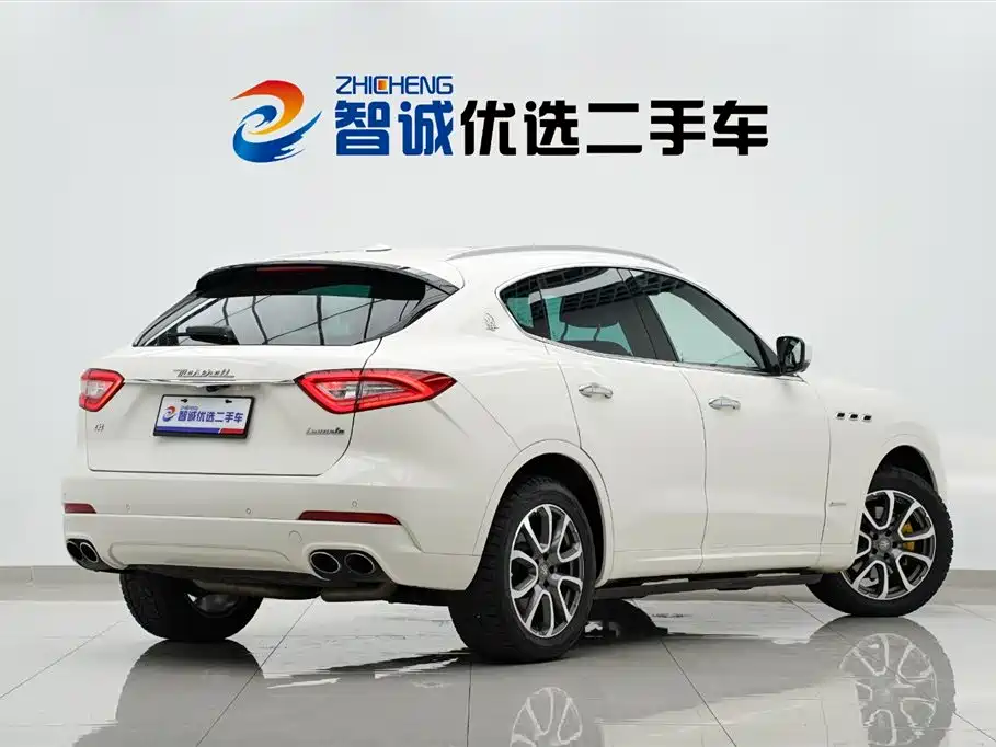 Maserati Levante — фото 3