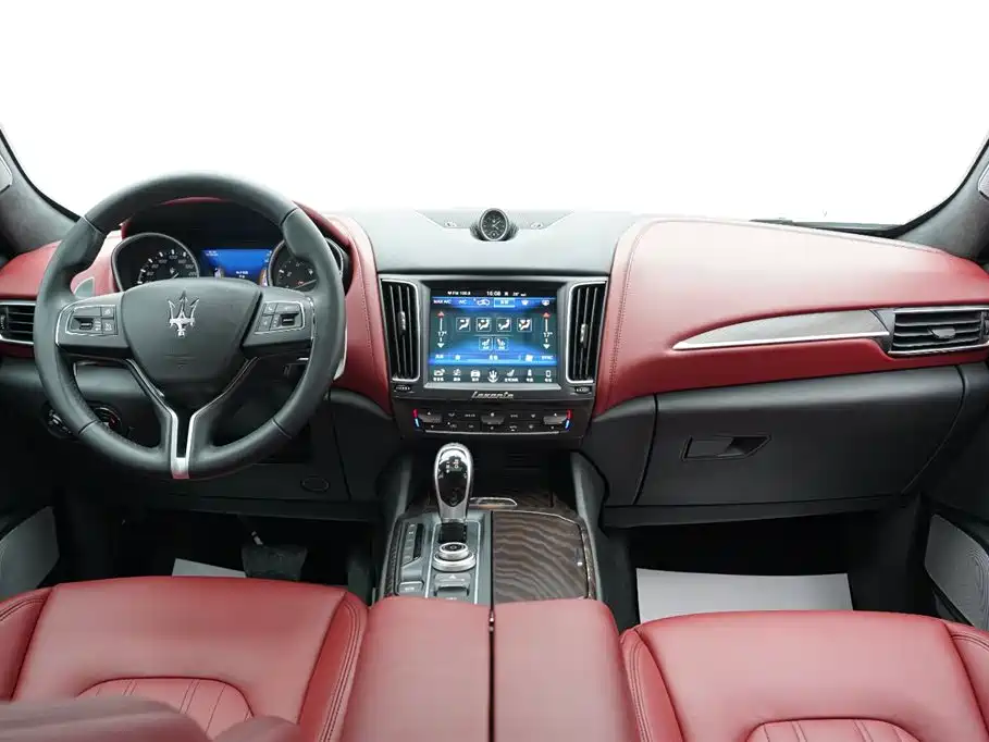 Maserati Levante — фото 4