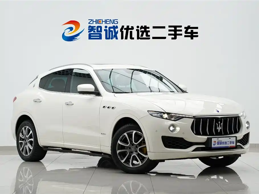 Maserati Levante — фото 36