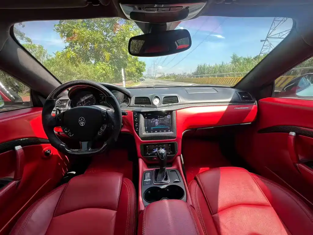 Maserati GranTurismo — фото 5