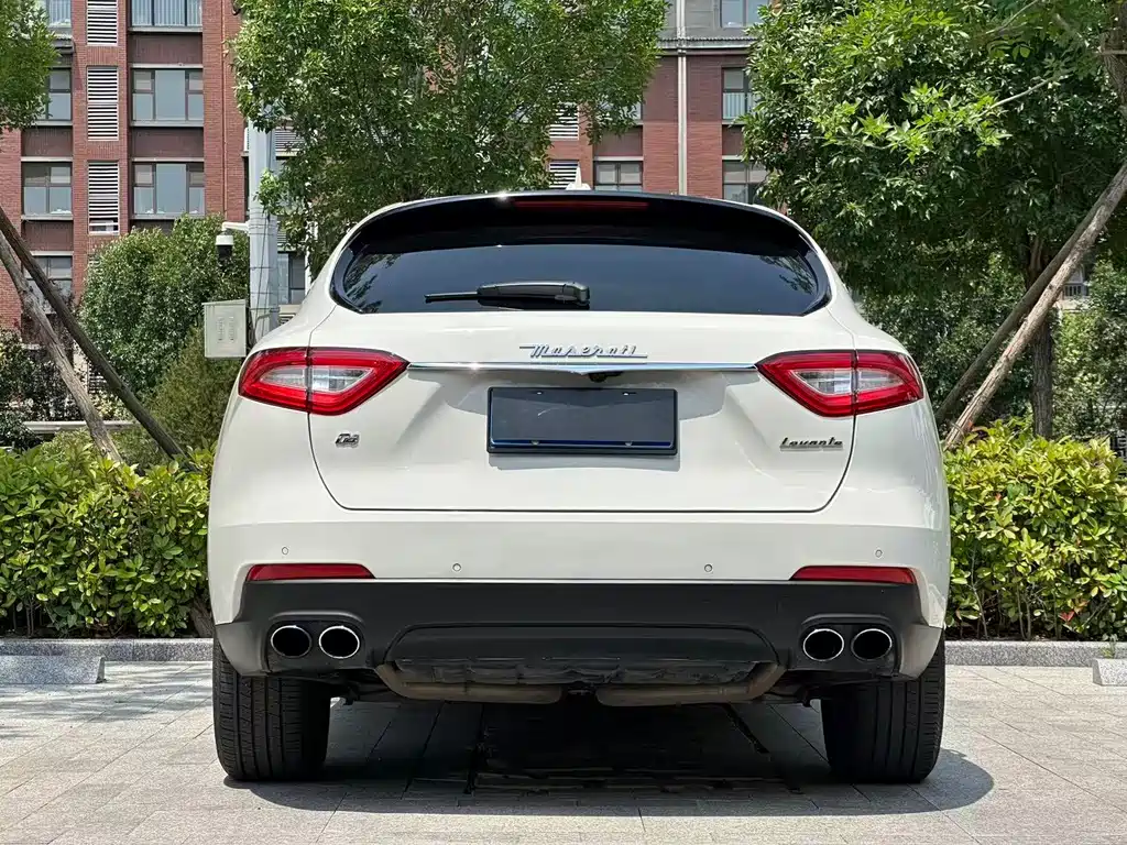 Maserati Levante — фото 4