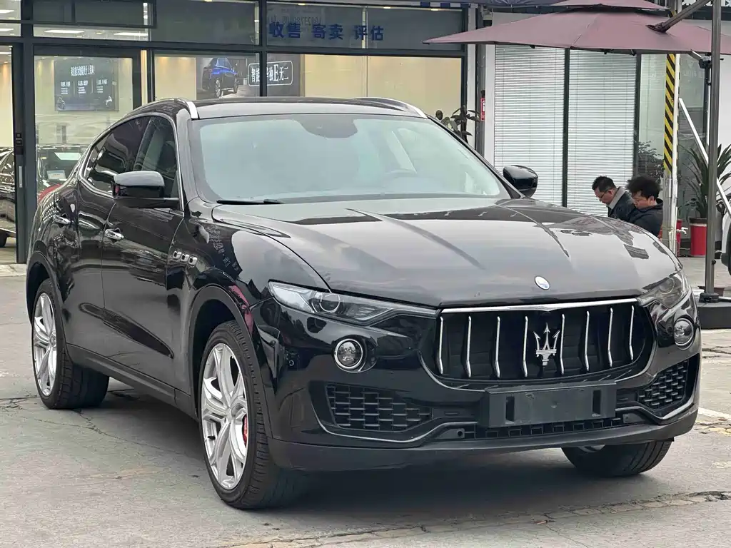 Maserati Levante — фото 3