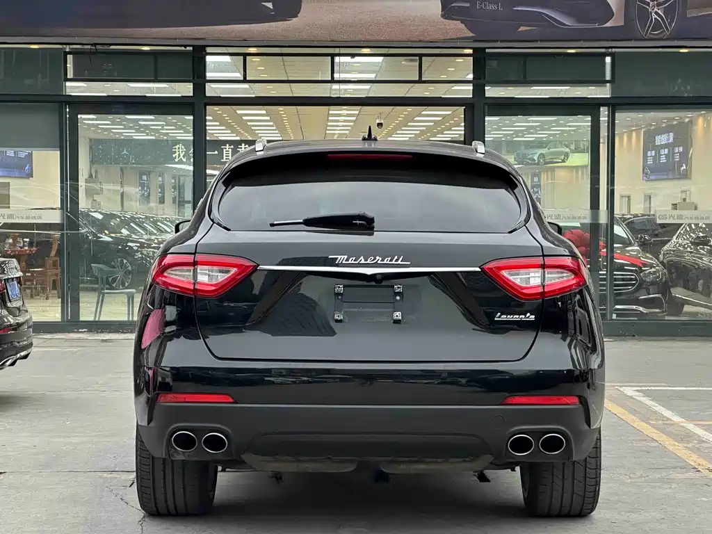 Maserati Levante — фото 4
