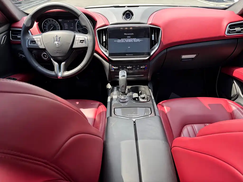 Maserati Ghibli — фото 9