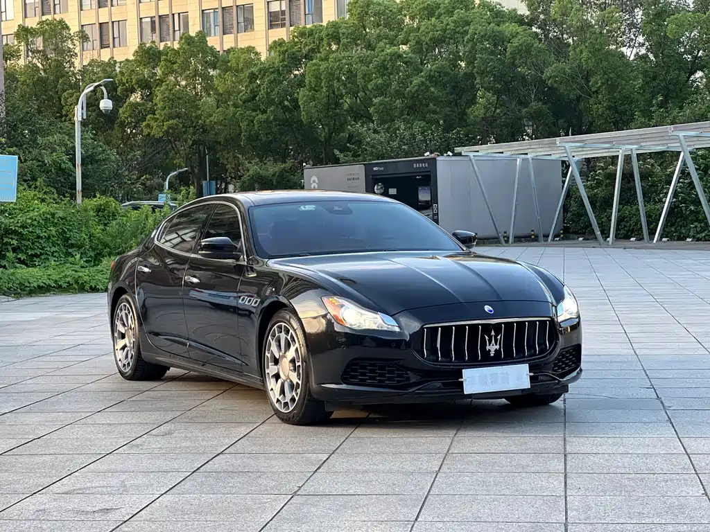 Maserati Quattroporte — фото 3