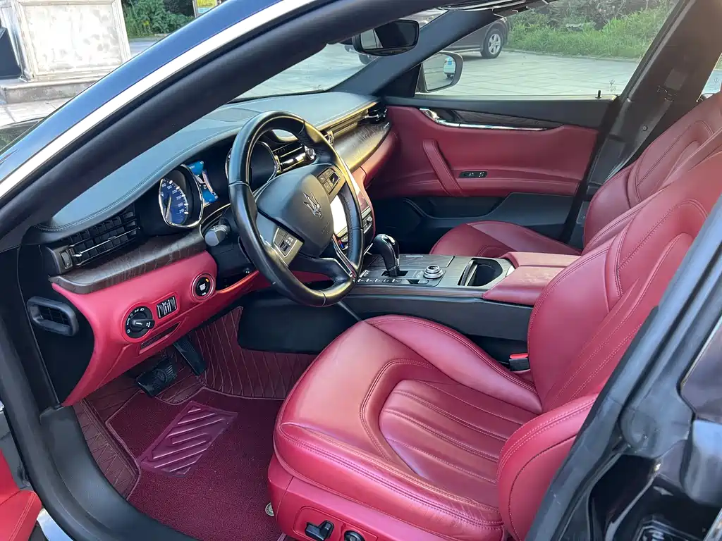 Maserati Quattroporte — фото 4