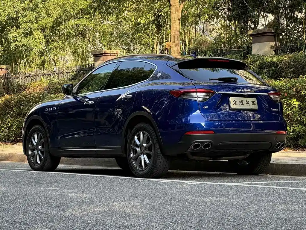 Maserati Levante — фото 5