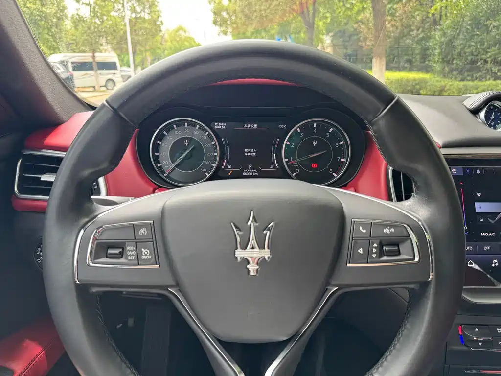 Maserati Ghibli — фото 9