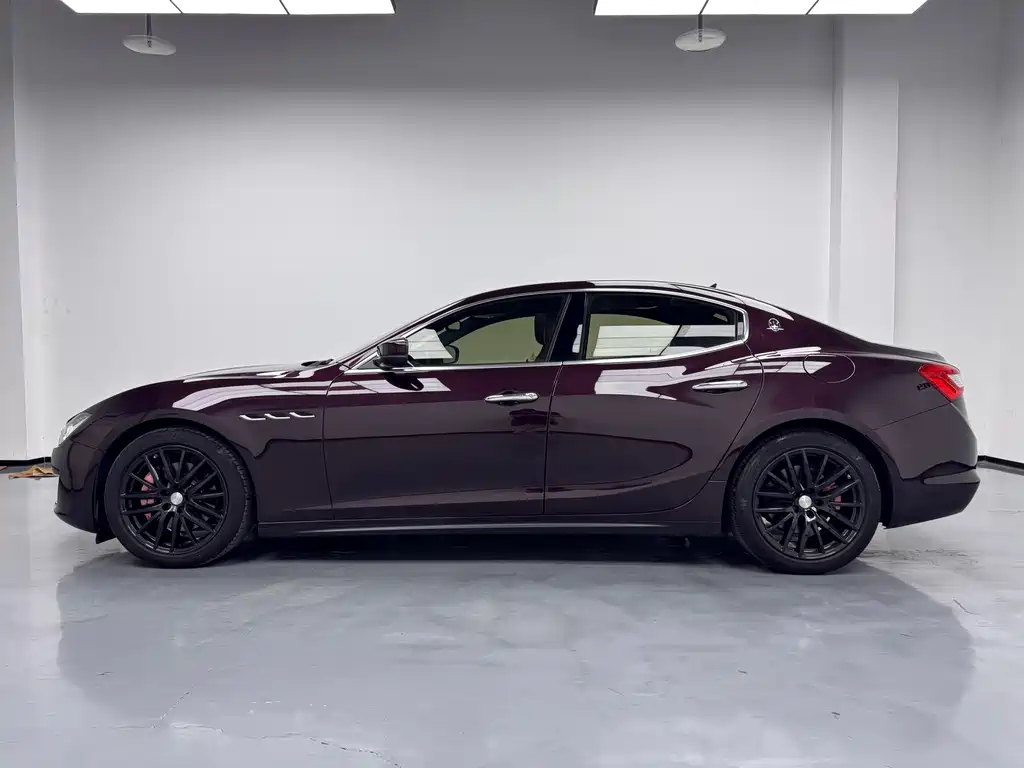 Maserati Ghibli — фото 18