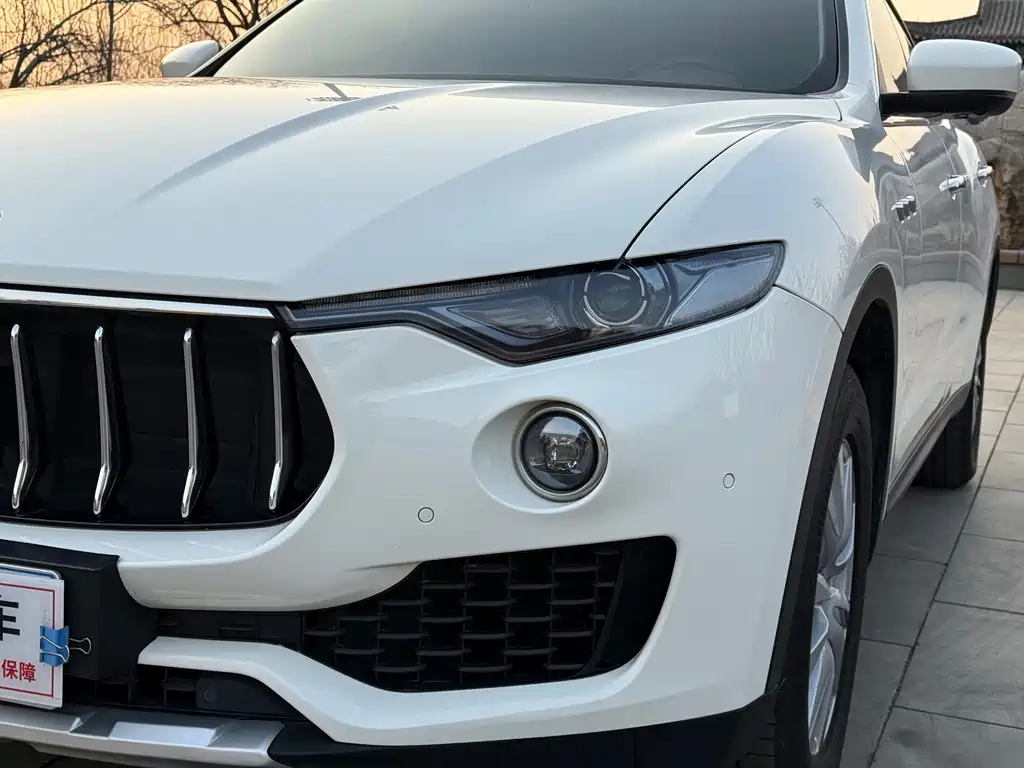 Maserati Levante — фото 4