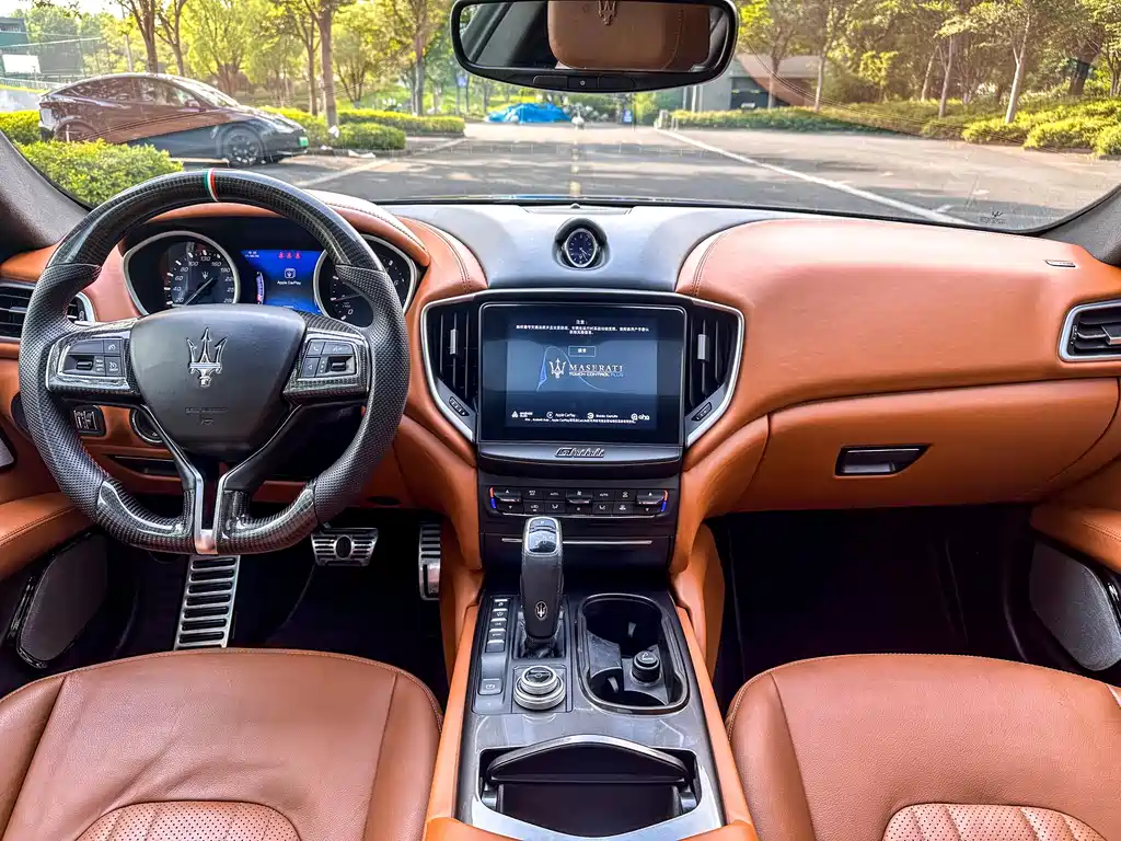 Maserati Ghibli — фото 7