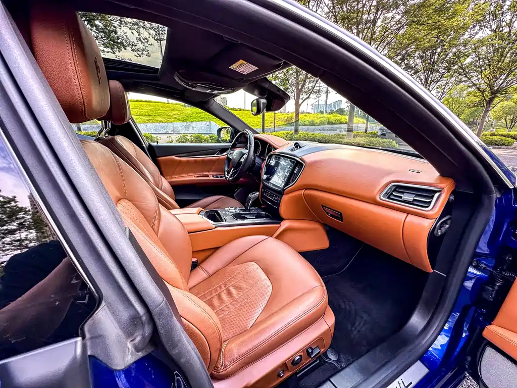 Maserati Ghibli — фото 8
