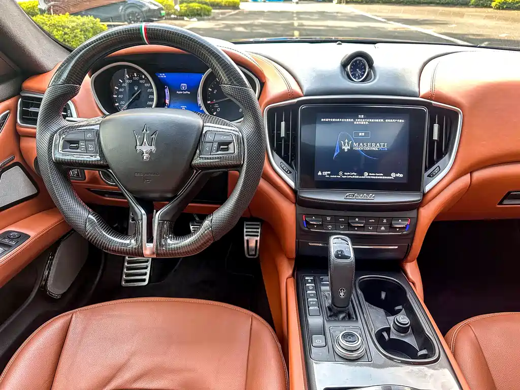 Maserati Ghibli — фото 10