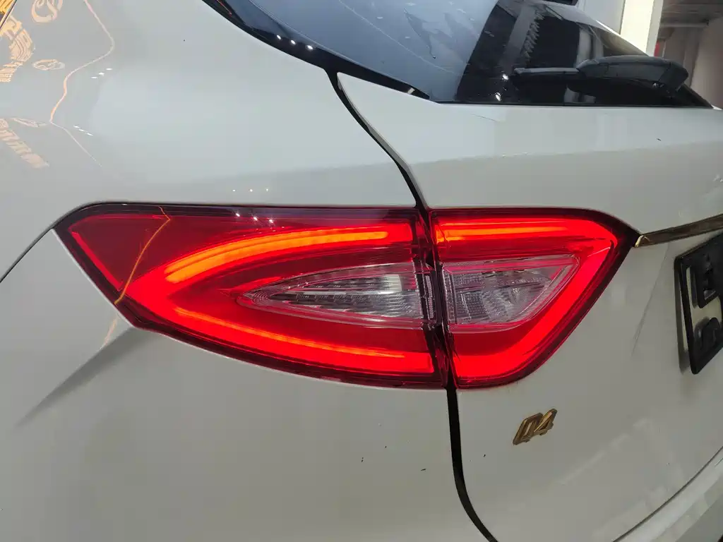 Maserati Levante — фото 15