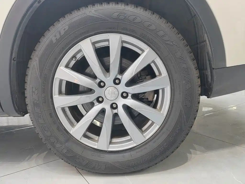 Maserati Levante — фото 17