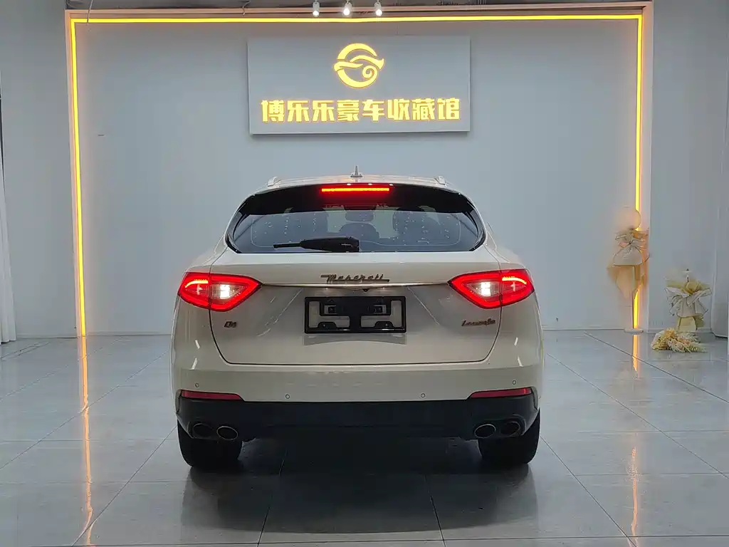 Maserati Levante — фото 19