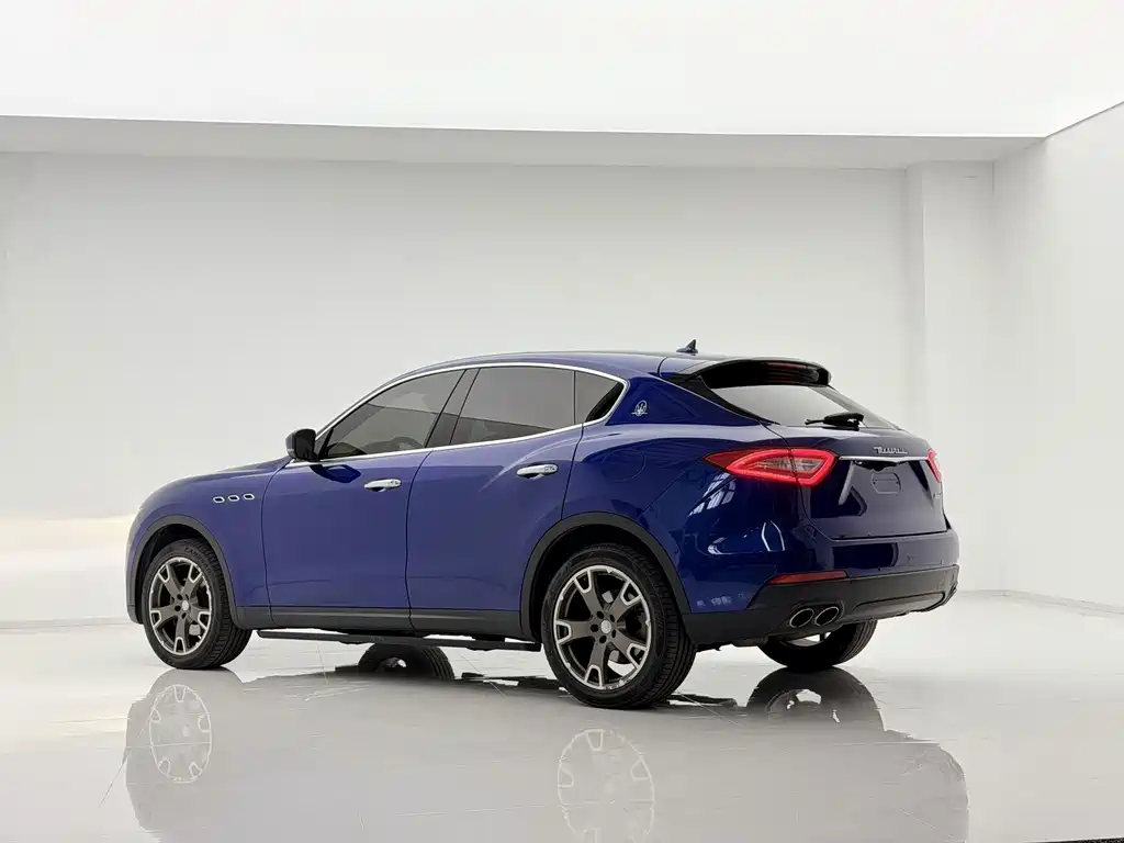 Maserati Levante — фото 5