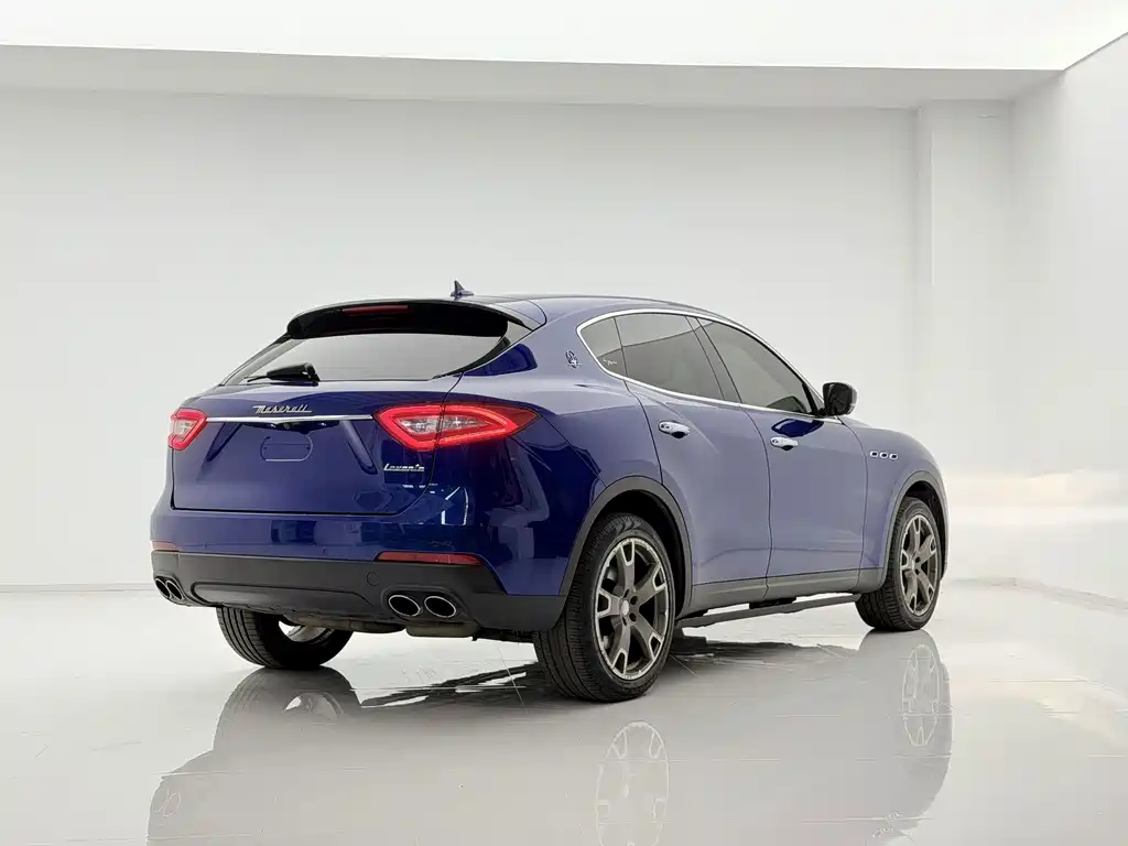 Maserati Levante — фото 6