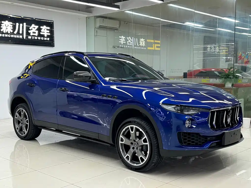 Maserati Levante — фото 3