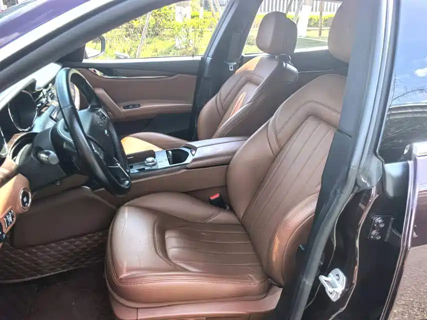 Maserati Quattroporte — фото 2