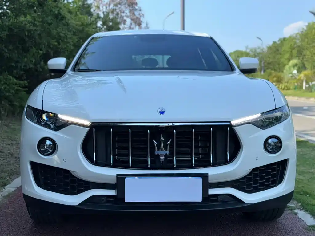 Maserati Levante — фото 2
