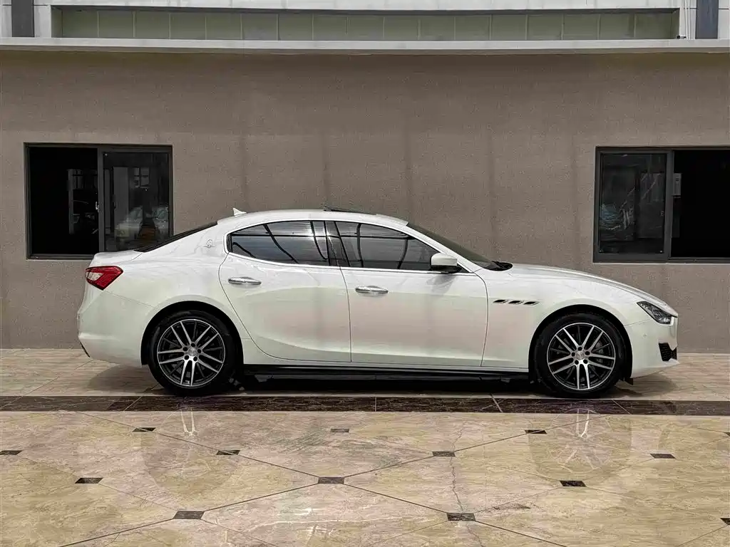 Maserati Ghibli — фото 3