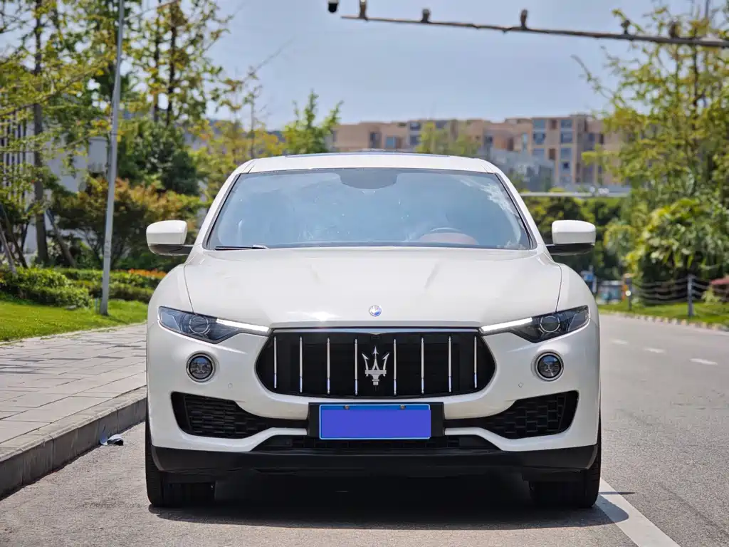 Maserati Levante — фото 2