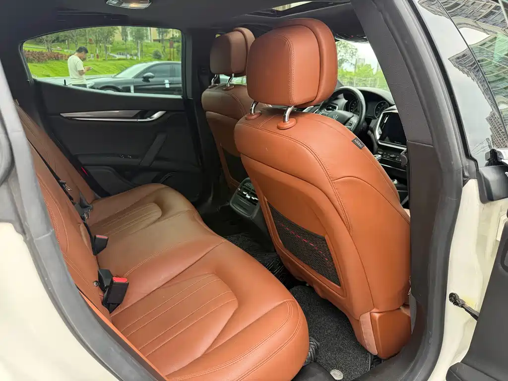 Maserati Ghibli — фото 9