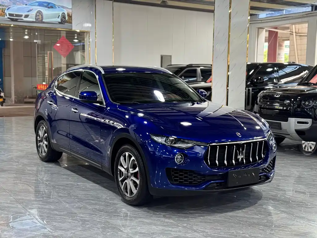 Maserati Levante — фото 3