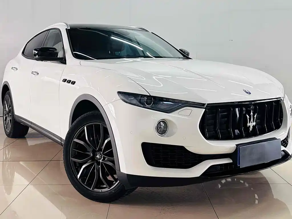 Maserati Levante — фото 3