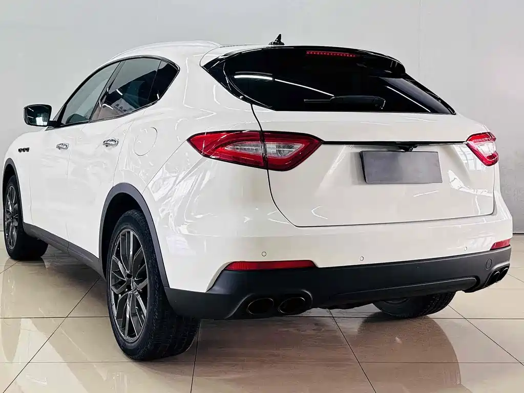 Maserati Levante — фото 7