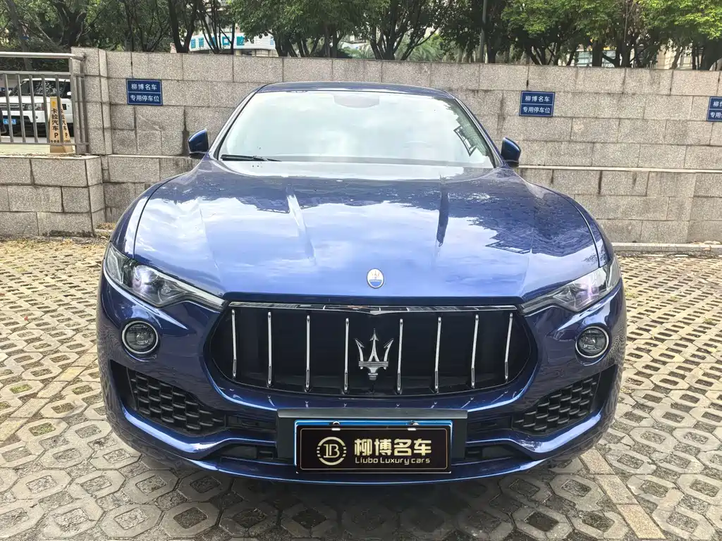 Maserati Levante — фото 2