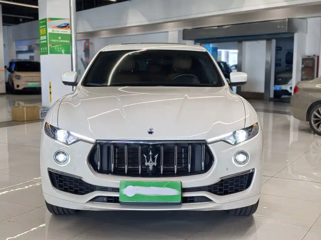 Maserati Levante — фото 2
