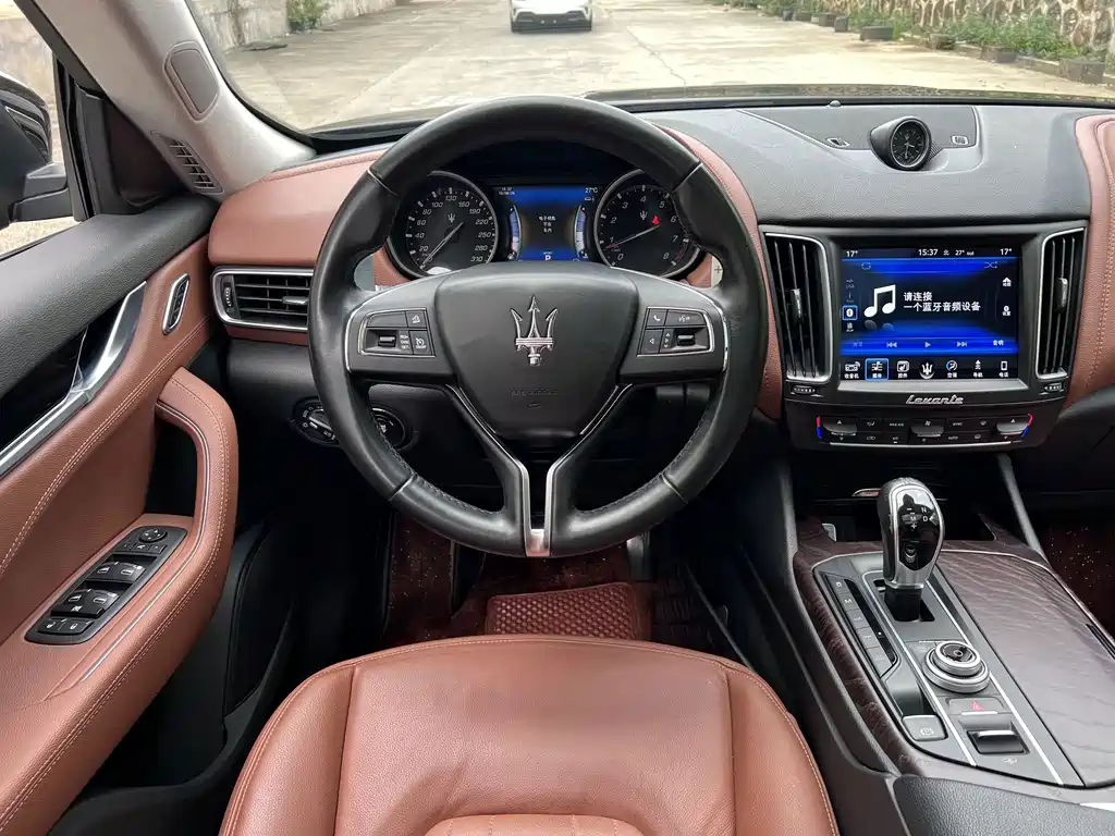 Maserati Levante — фото 9