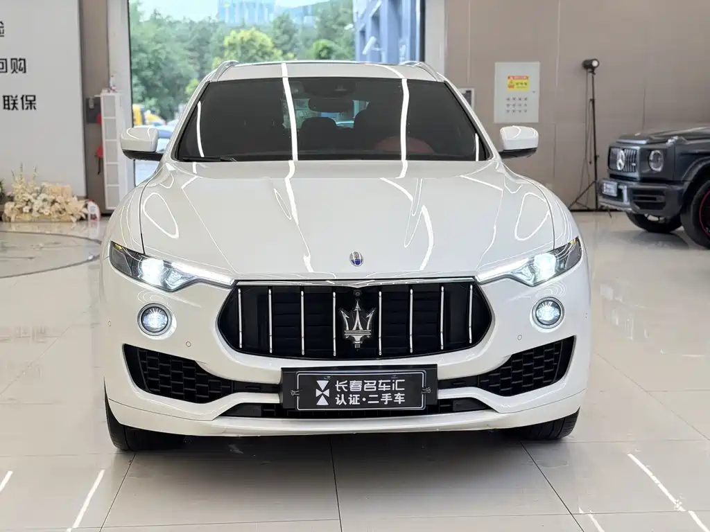 Maserati Levante — фото 2