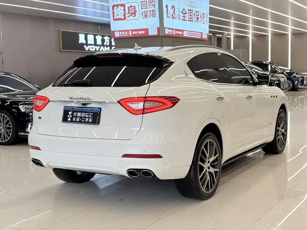 Maserati Levante — фото 3
